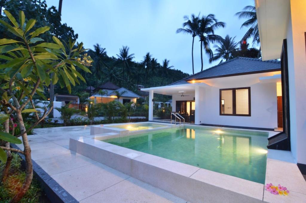 Dream Estate Resort Senggigi Rom bilde